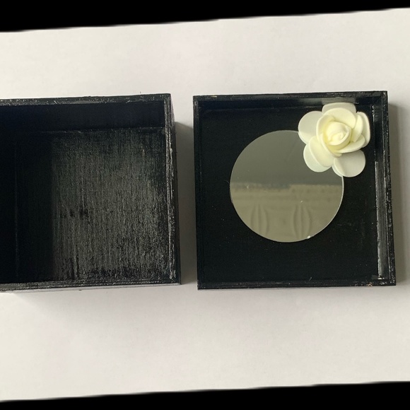 Handcraft wood jewelry box Kid cartoon Frida color box - Picture 4 of 5